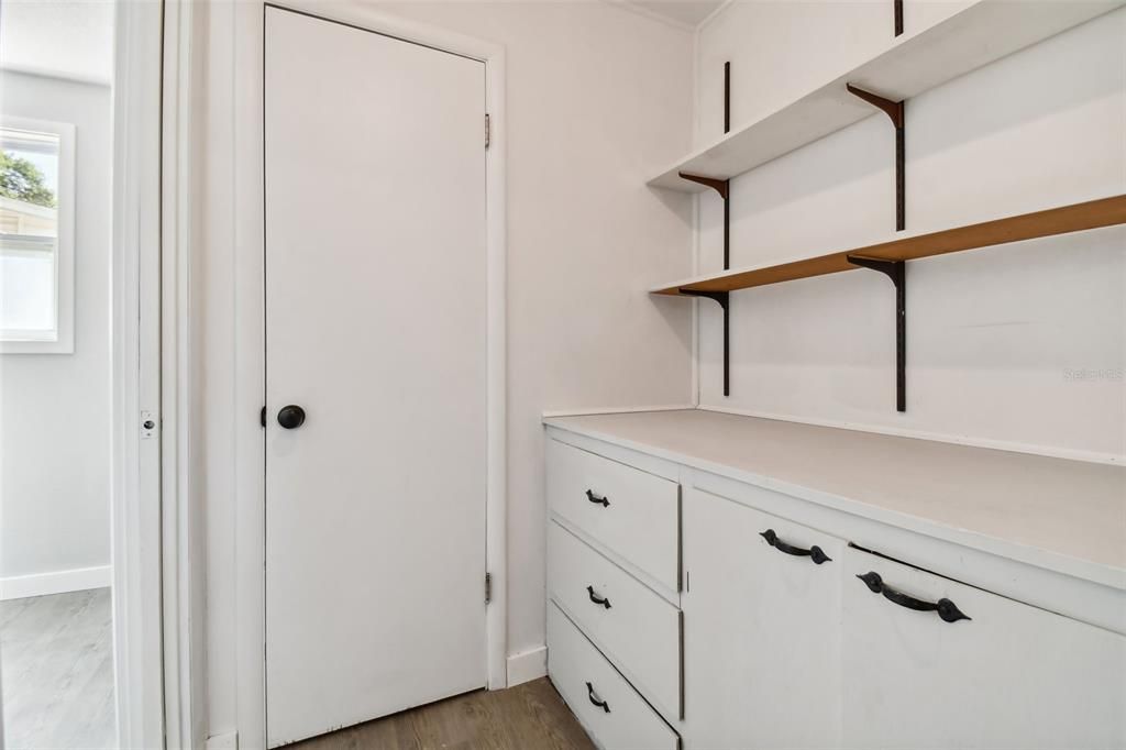 For Rent: $2,800 (4 beds, 2 baths, 1730 Square Feet)
