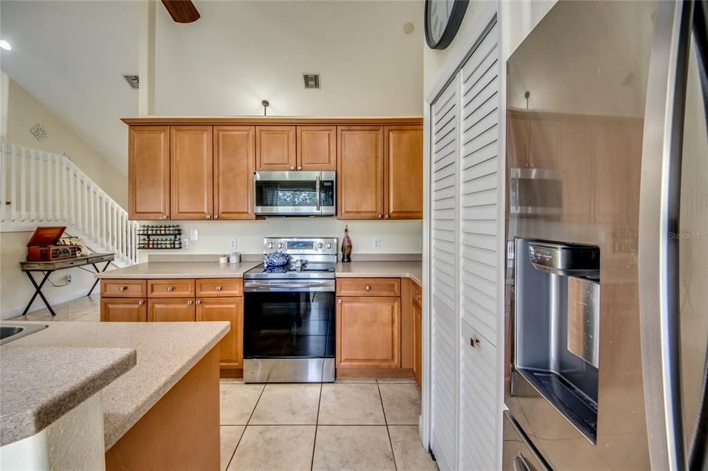 For Sale: $499,000 (3 beds, 2 baths, 1614 Square Feet)