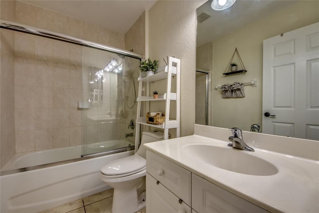 For Sale: $499,000 (3 beds, 2 baths, 1614 Square Feet)