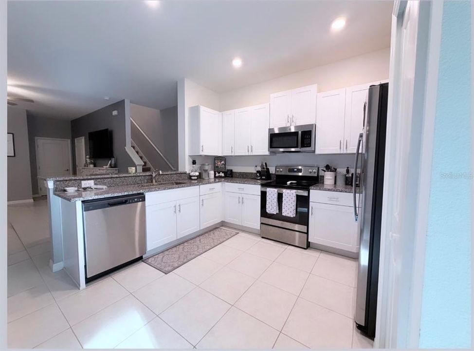 На продажу: $319,900 (3 спален, 2 ванн, 1634 Квадратных фут)