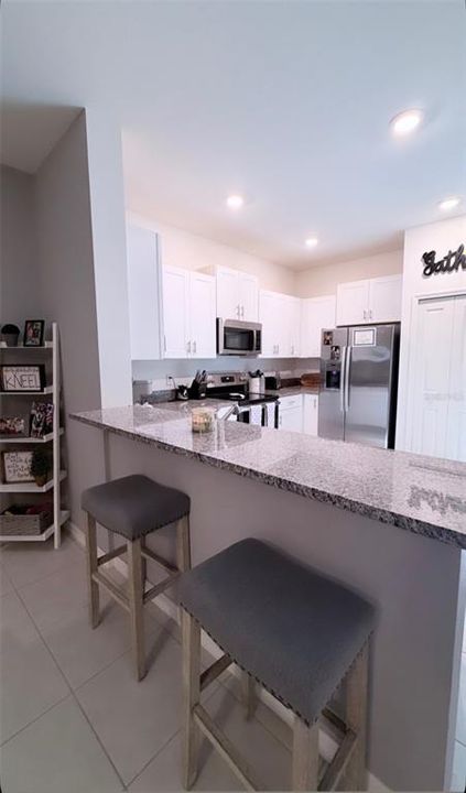 На продажу: $319,900 (3 спален, 2 ванн, 1634 Квадратных фут)