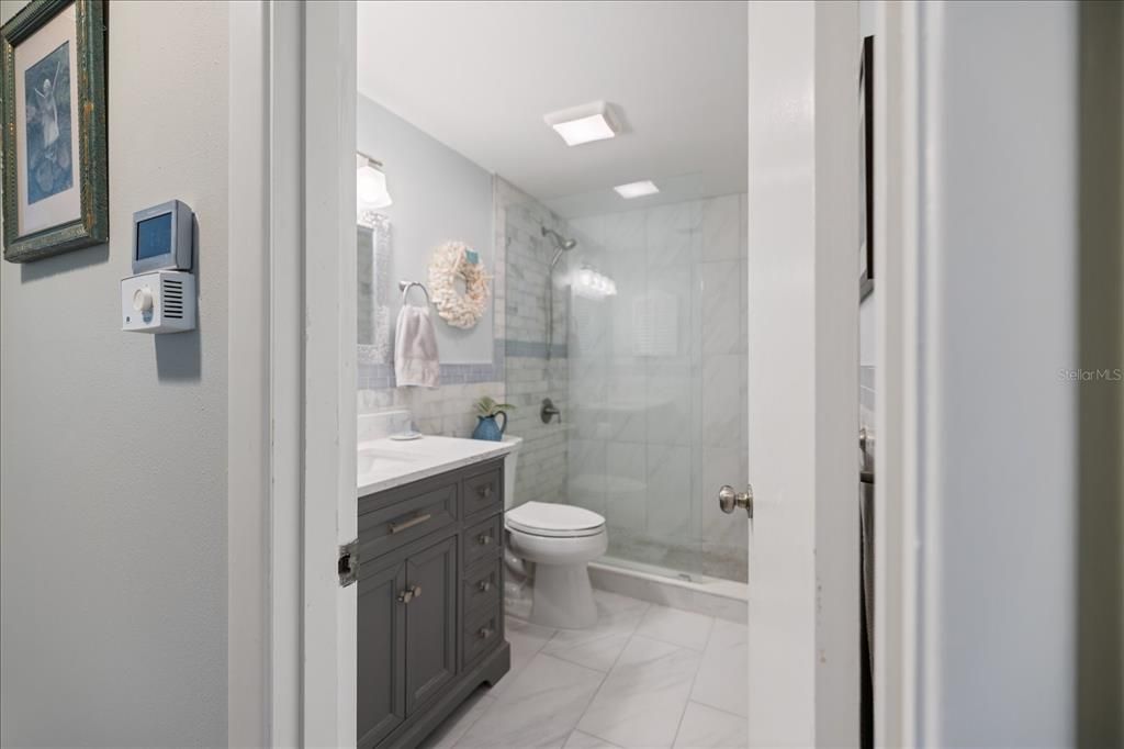 For Sale: $489,000 (2 beds, 1 baths, 1253 Square Feet)