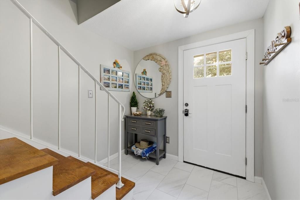 For Sale: $489,000 (2 beds, 1 baths, 1253 Square Feet)
