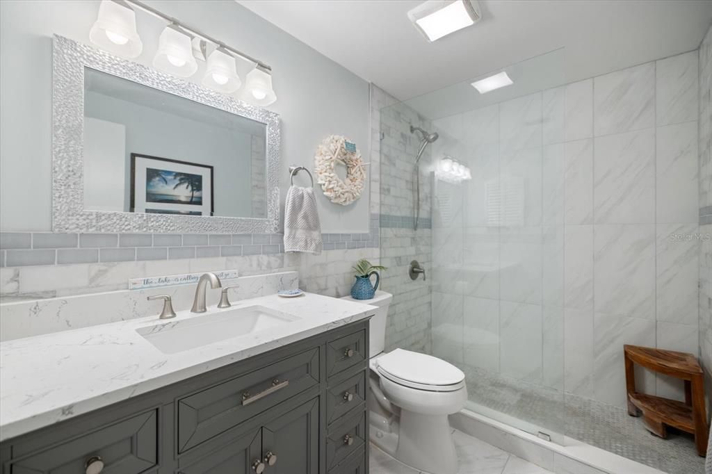 For Sale: $489,000 (2 beds, 1 baths, 1253 Square Feet)