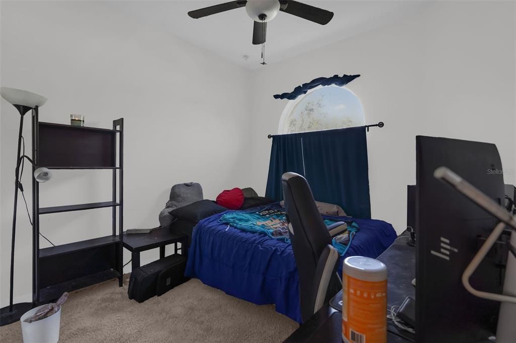 For Sale: $409,000 (3 beds, 2 baths, 1640 Square Feet)