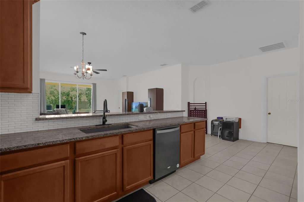 For Sale: $409,000 (3 beds, 2 baths, 1640 Square Feet)