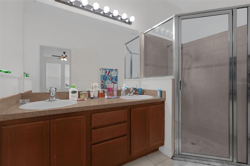 For Sale: $409,000 (3 beds, 2 baths, 1640 Square Feet)