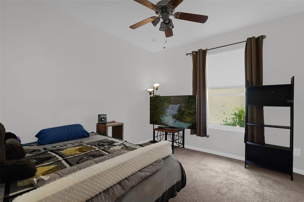 For Sale: $409,000 (3 beds, 2 baths, 1640 Square Feet)