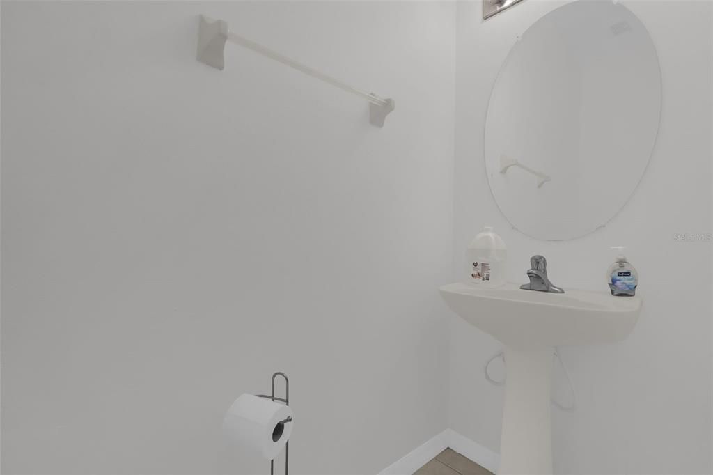 For Sale: $409,000 (3 beds, 2 baths, 1640 Square Feet)