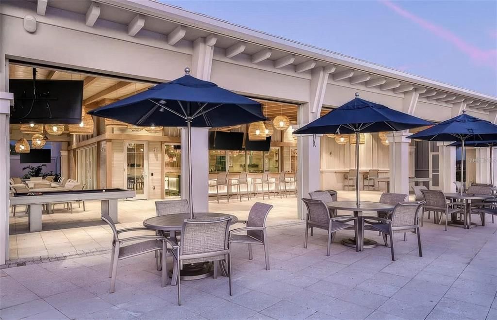 En Venta: $969,000 (3 camas, 3 baños, 2796 Pies cuadrados)