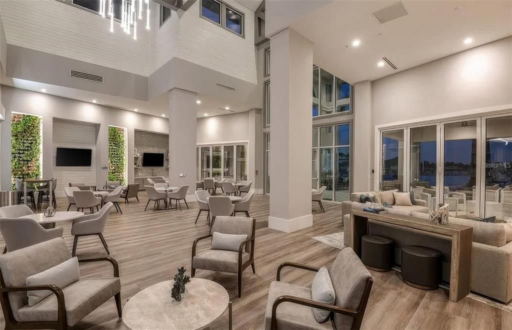 En Venta: $969,000 (3 camas, 3 baños, 2796 Pies cuadrados)