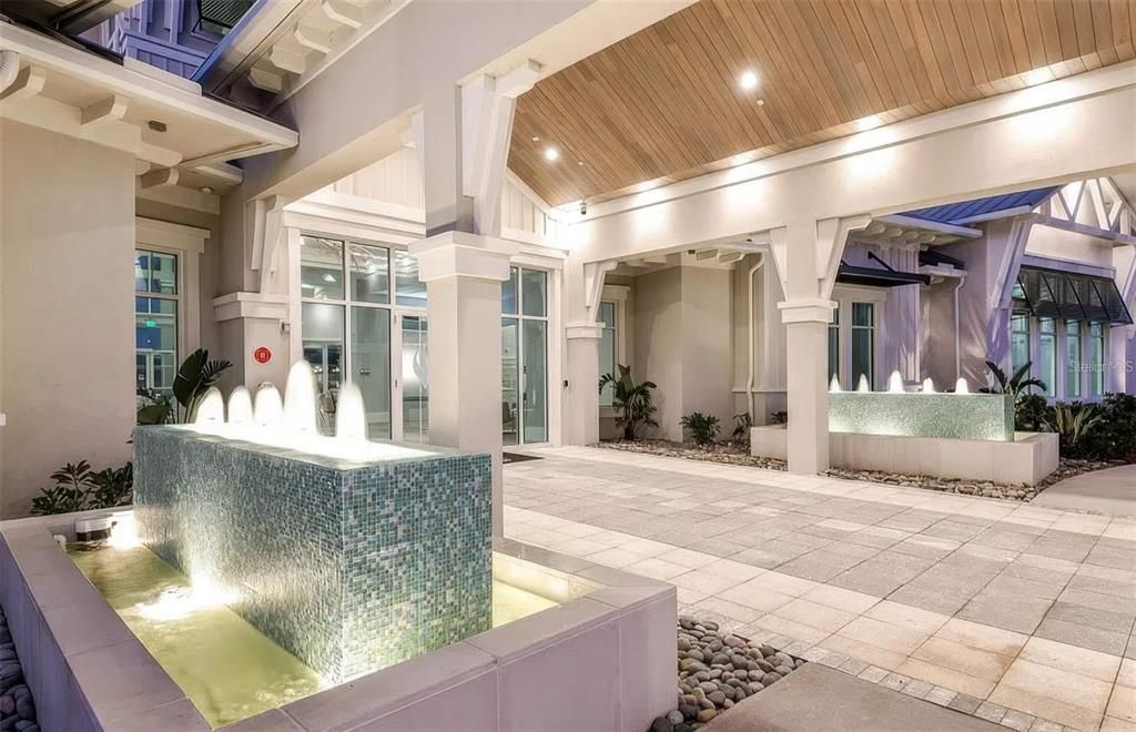 En Venta: $969,000 (3 camas, 3 baños, 2796 Pies cuadrados)