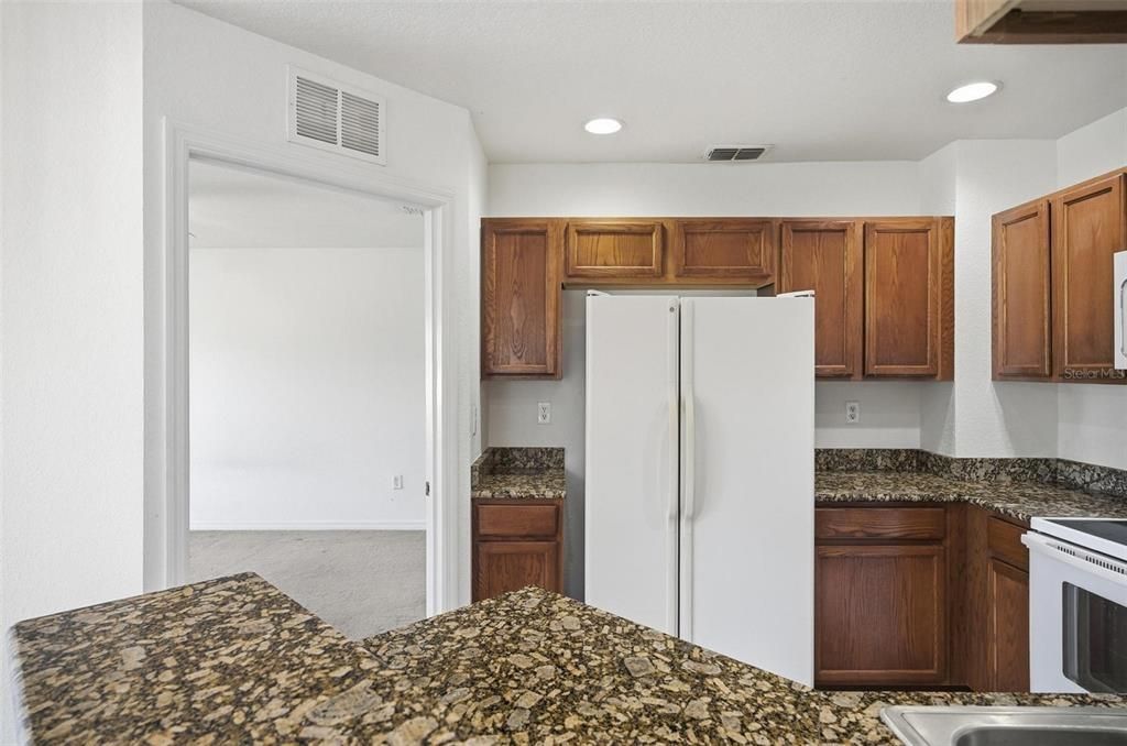 For Rent: $1,495 (2 beds, 2 baths, 1035 Square Feet)