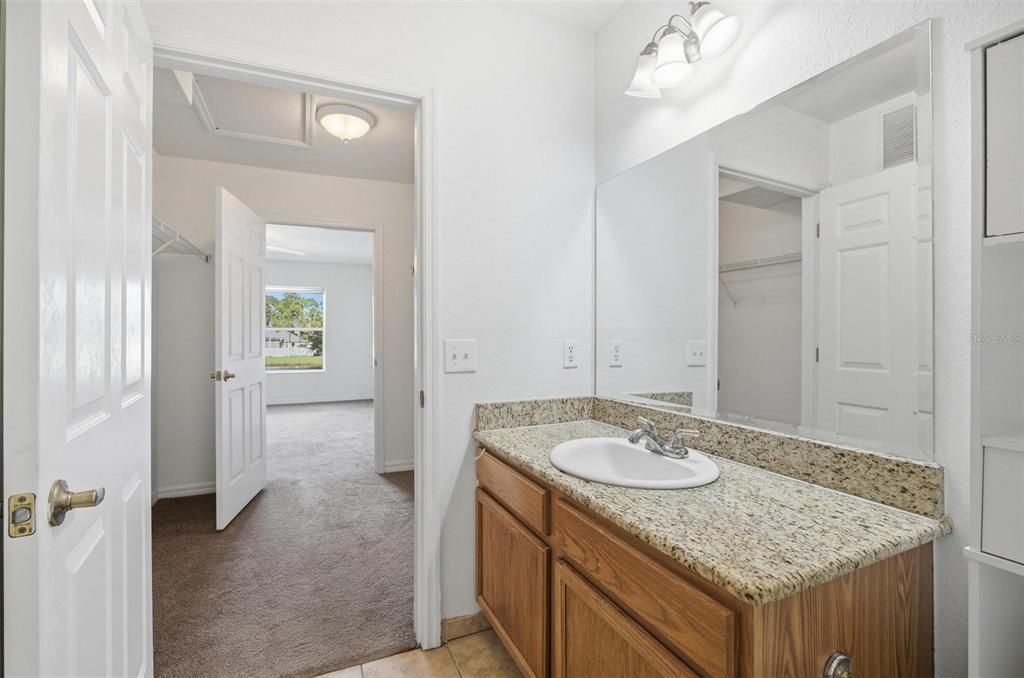 For Rent: $1,495 (2 beds, 2 baths, 1035 Square Feet)
