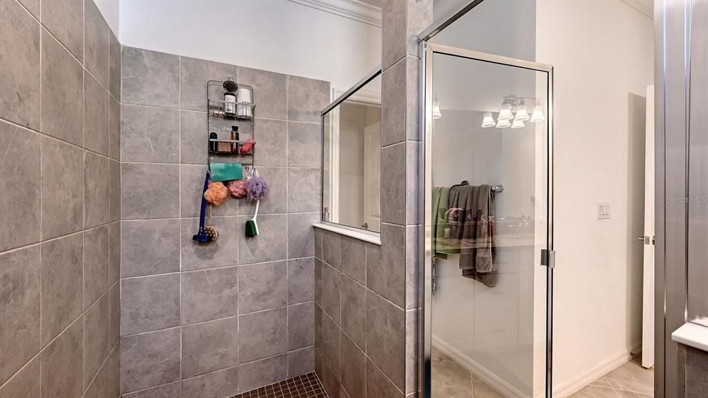For Sale: $455,000 (3 beds, 2 baths, 1681 Square Feet)