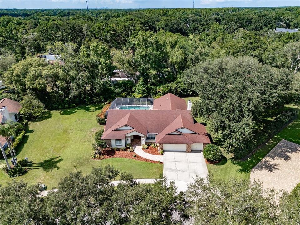 En Venta: $715,000 (4 camas, 2 baños, 2769 Pies cuadrados)