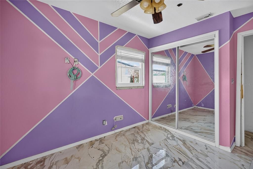 Activo con contrato: $309,900 (2 camas, 2 baños, 1386 Pies cuadrados)