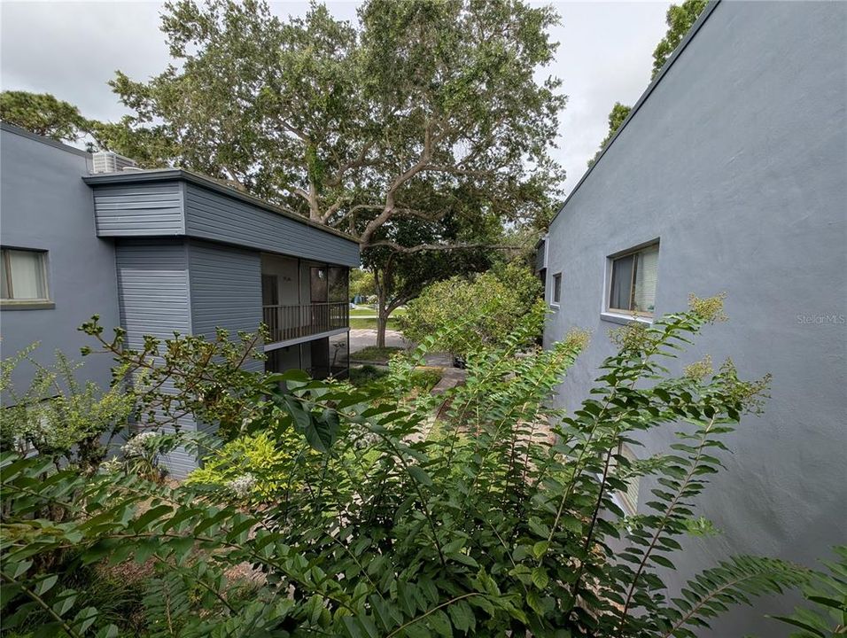 For Rent: $1,750 (2 beds, 2 baths, 953 Square Feet)