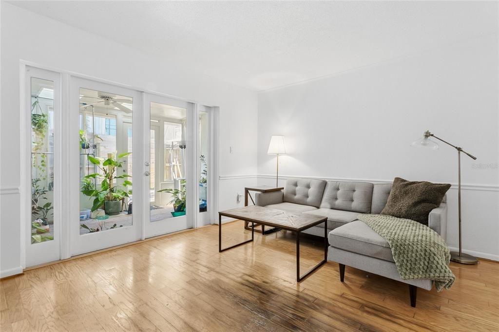Activo con contrato: $260,000 (2 camas, 1 baños, 878 Pies cuadrados)