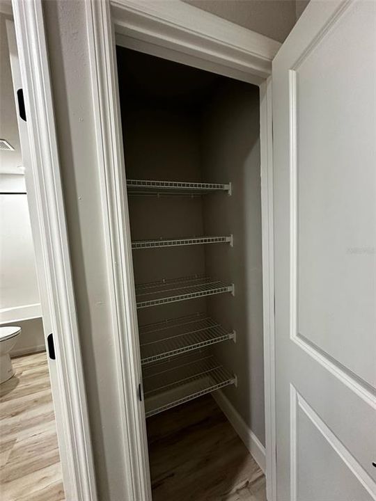 For Rent: $3,800 (4 beds, 2 baths, 1809 Square Feet)