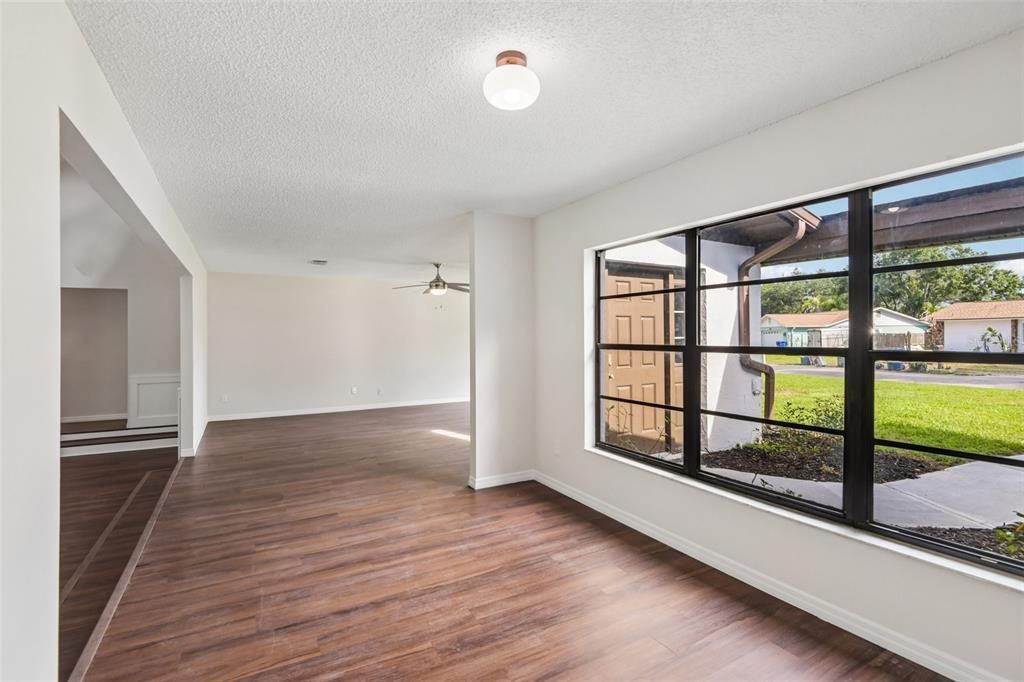 На продажу: $489,999 (3 спален, 2 ванн, 2478 Квадратных фут)