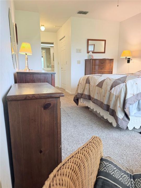 En Venta: $214,900 (2 camas, 2 baños, 1279 Pies cuadrados)