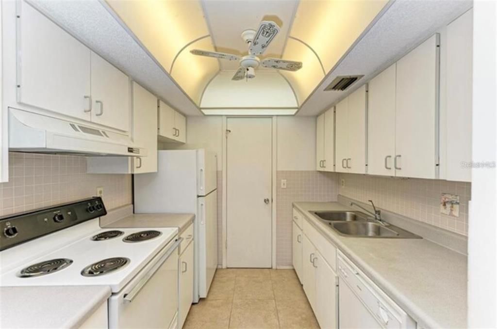В аренду: $1,450 (2 спален, 2 ванн, 1178 Квадратных фут)