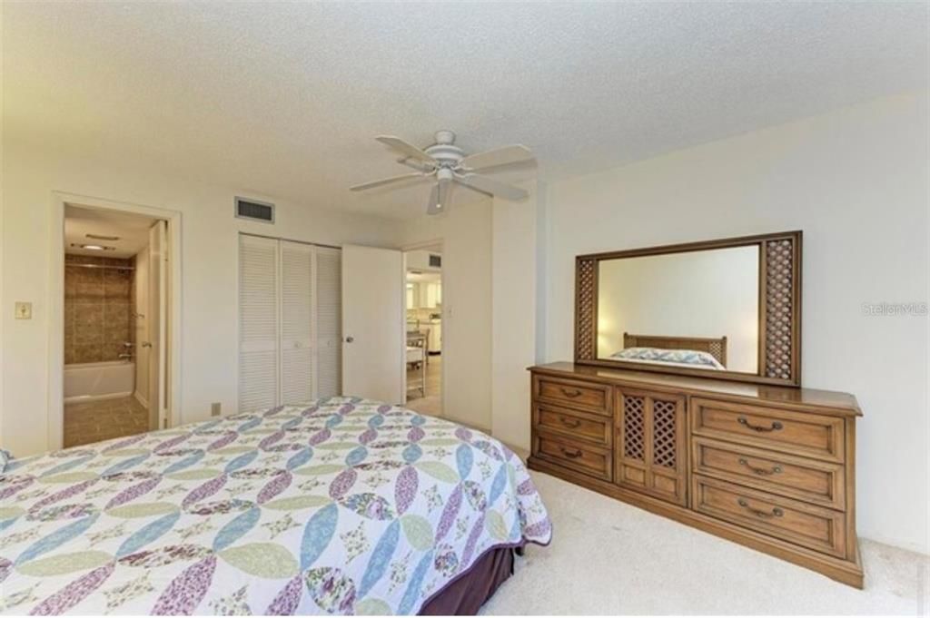 В аренду: $1,450 (2 спален, 2 ванн, 1178 Квадратных фут)