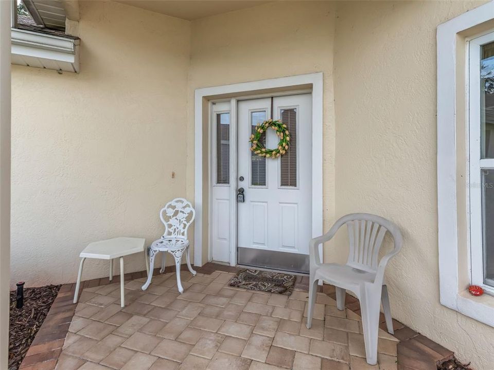 For Sale: $275,000 (2 beds, 2 baths, 1704 Square Feet)