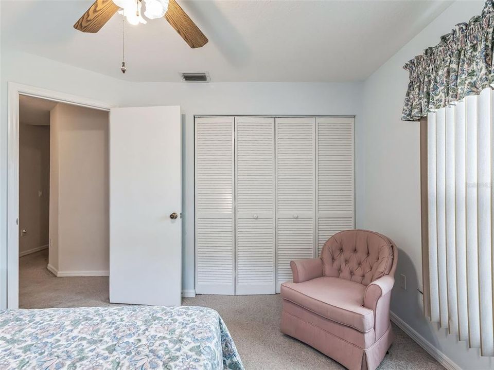For Sale: $275,000 (2 beds, 2 baths, 1704 Square Feet)