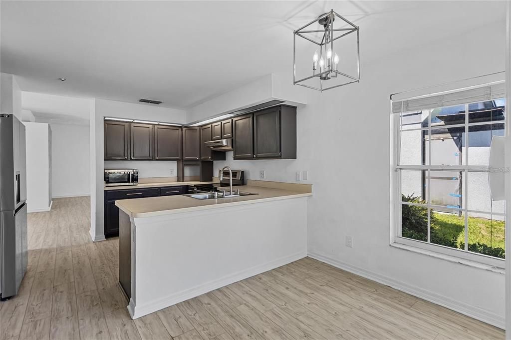 For Rent: $2,850 (3 beds, 2 baths, 1708 Square Feet)