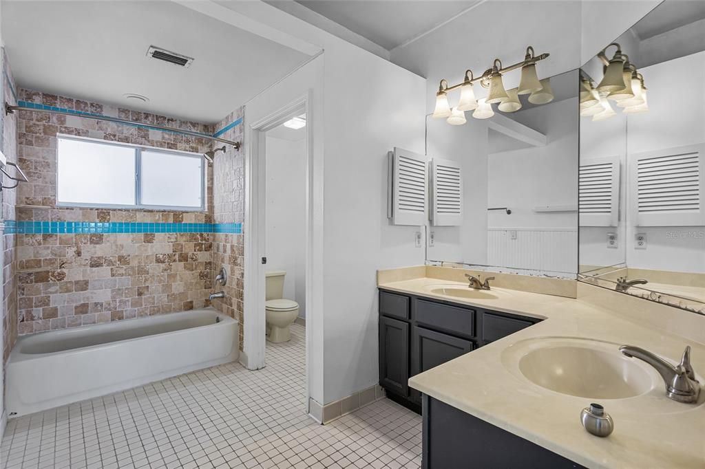 For Rent: $2,850 (3 beds, 2 baths, 1708 Square Feet)