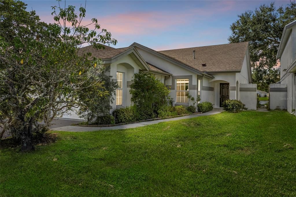 For Rent: $2,850 (3 beds, 2 baths, 1708 Square Feet)