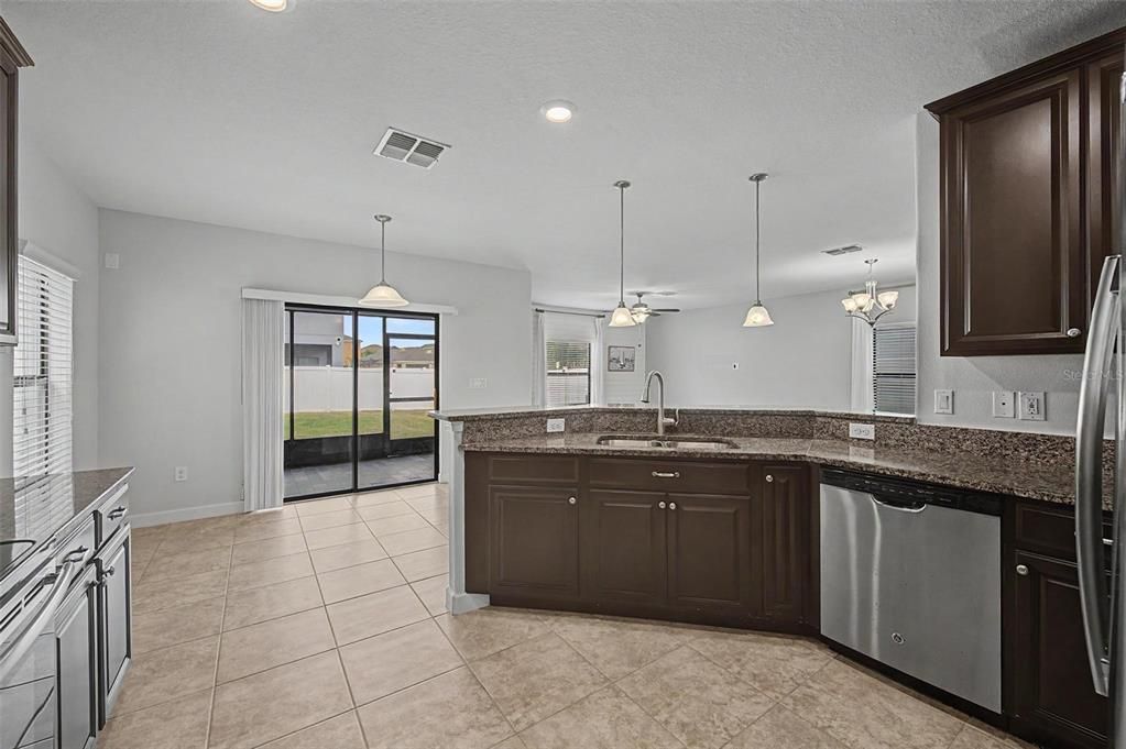 For Sale: $319,500 (3 beds, 2 baths, 1820 Square Feet)
