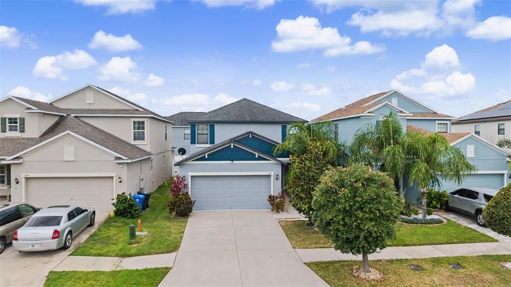 For Sale: $319,500 (3 beds, 2 baths, 1820 Square Feet)