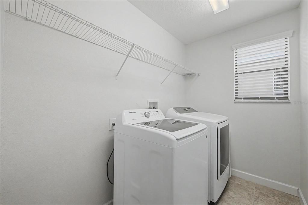 For Sale: $319,500 (3 beds, 2 baths, 1820 Square Feet)