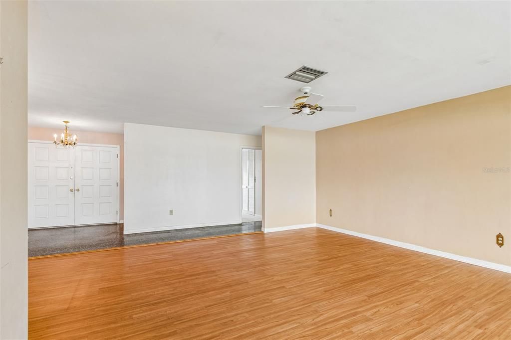 For Sale: $619,900 (3 beds, 2 baths, 2171 Square Feet)
