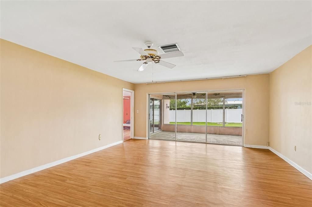 For Sale: $619,900 (3 beds, 2 baths, 2171 Square Feet)