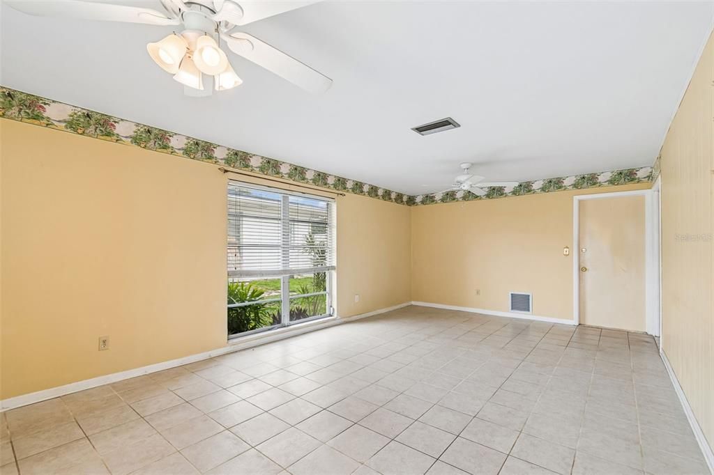 For Sale: $619,900 (3 beds, 2 baths, 2171 Square Feet)