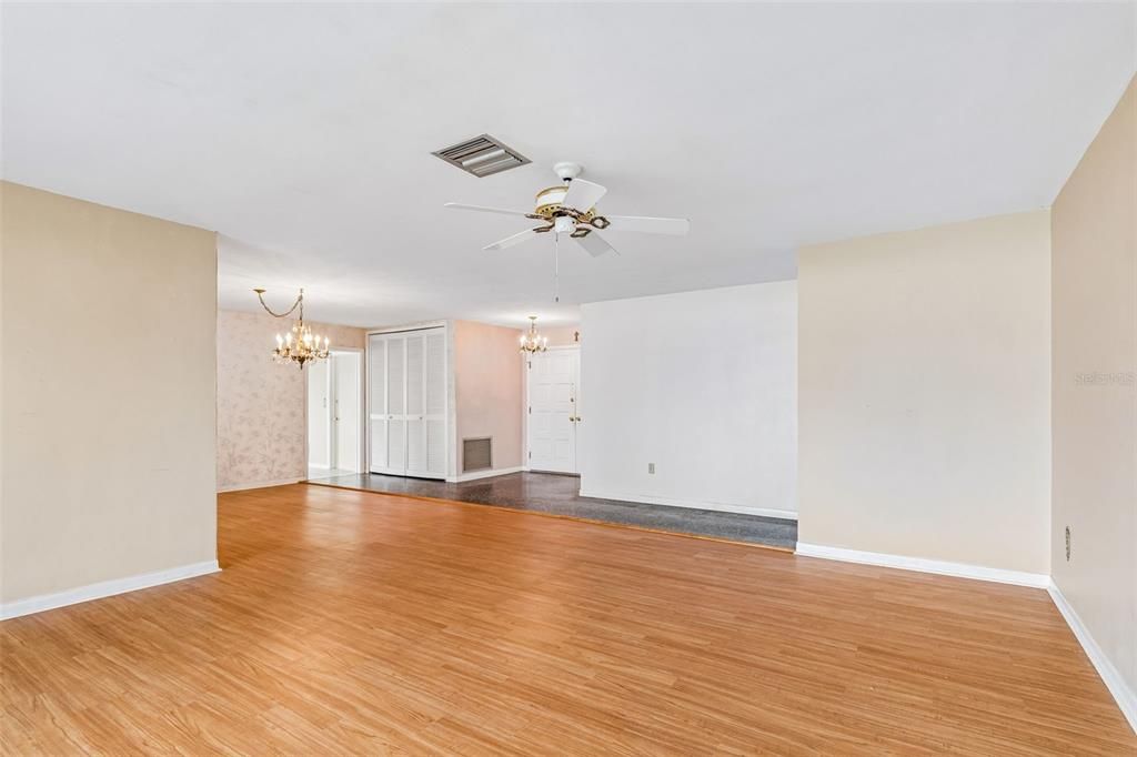 For Sale: $619,900 (3 beds, 2 baths, 2171 Square Feet)