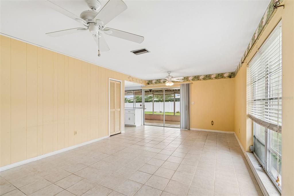 For Sale: $619,900 (3 beds, 2 baths, 2171 Square Feet)