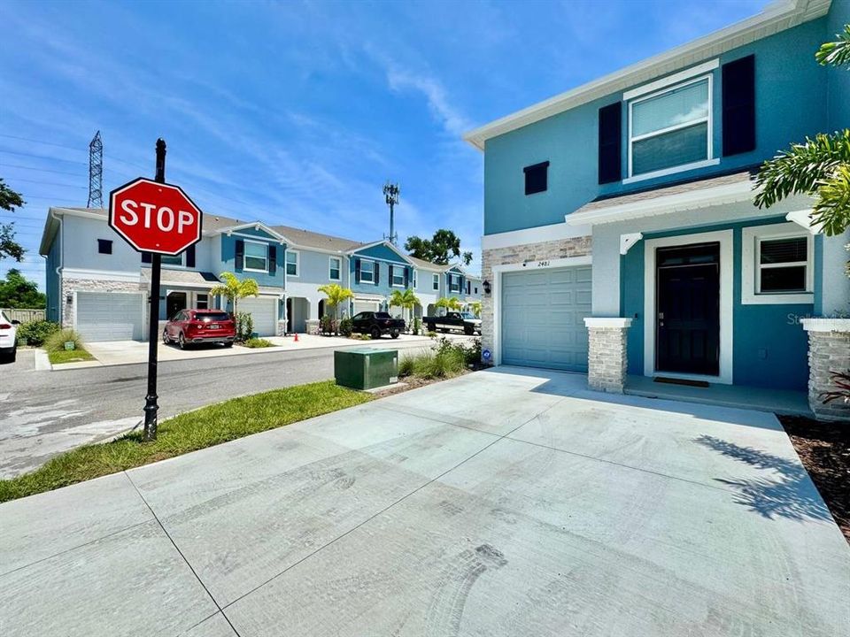 For Rent: $2,800 (3 beds, 2 baths, 1806 Square Feet)