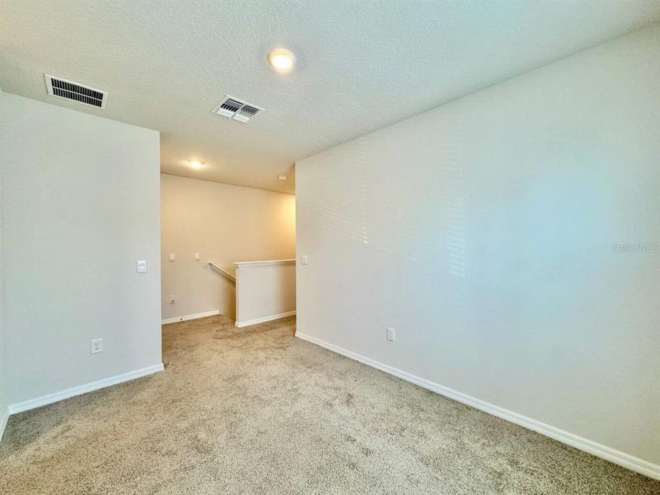 For Rent: $2,800 (3 beds, 2 baths, 1806 Square Feet)