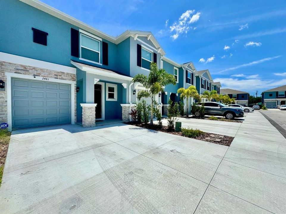 For Rent: $2,800 (3 beds, 2 baths, 1806 Square Feet)