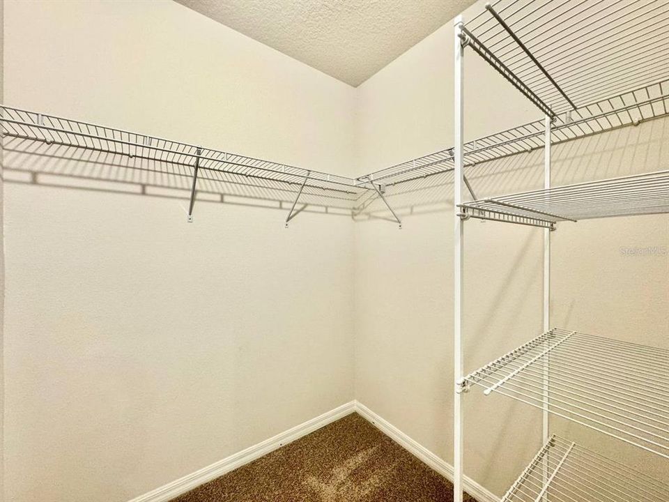For Rent: $2,800 (3 beds, 2 baths, 1806 Square Feet)