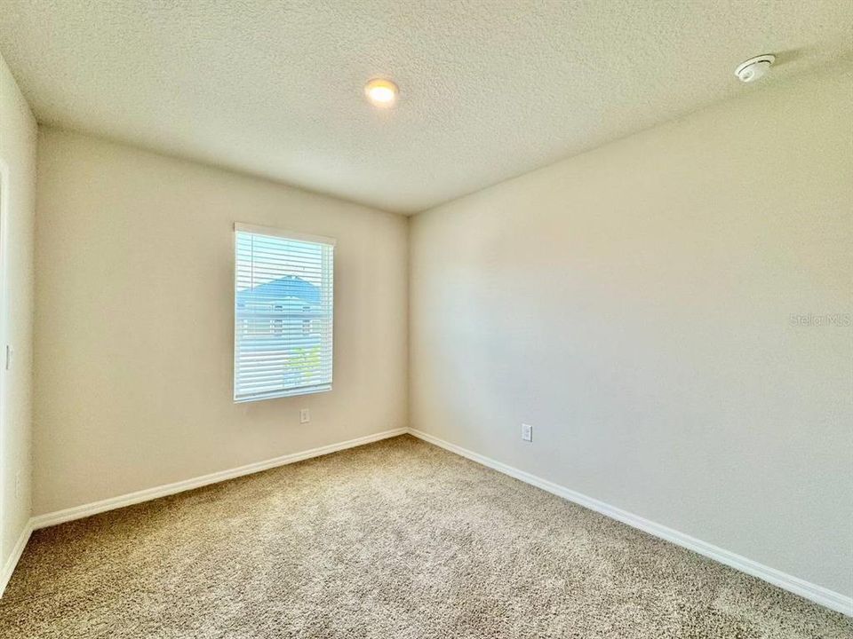 For Rent: $2,800 (3 beds, 2 baths, 1806 Square Feet)