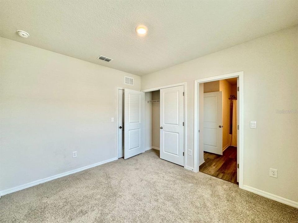 For Rent: $2,800 (3 beds, 2 baths, 1806 Square Feet)