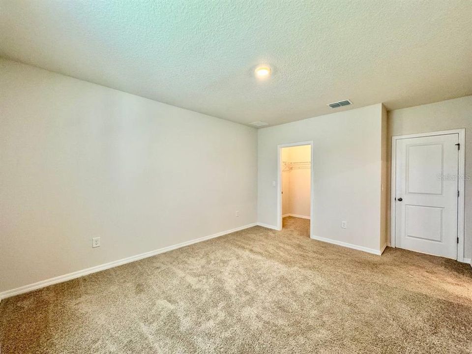 For Rent: $2,800 (3 beds, 2 baths, 1806 Square Feet)
