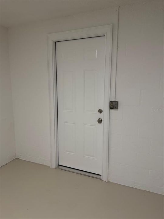 For Sale: $275,000 (2 beds, 2 baths, 1190 Square Feet)