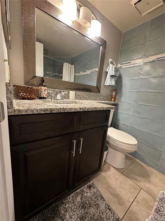 For Rent: $2,049 (2 beds, 2 baths, 820 Square Feet)